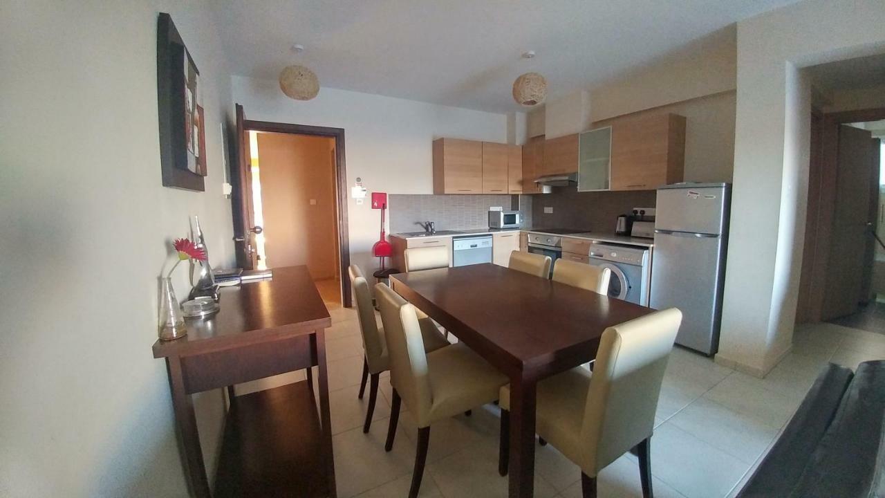 Pyla Gardens D5 Apartment Luaran gambar